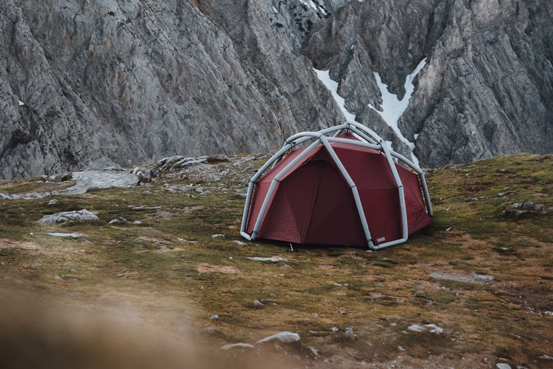 inflatable-tents-hiemplanet-mountains