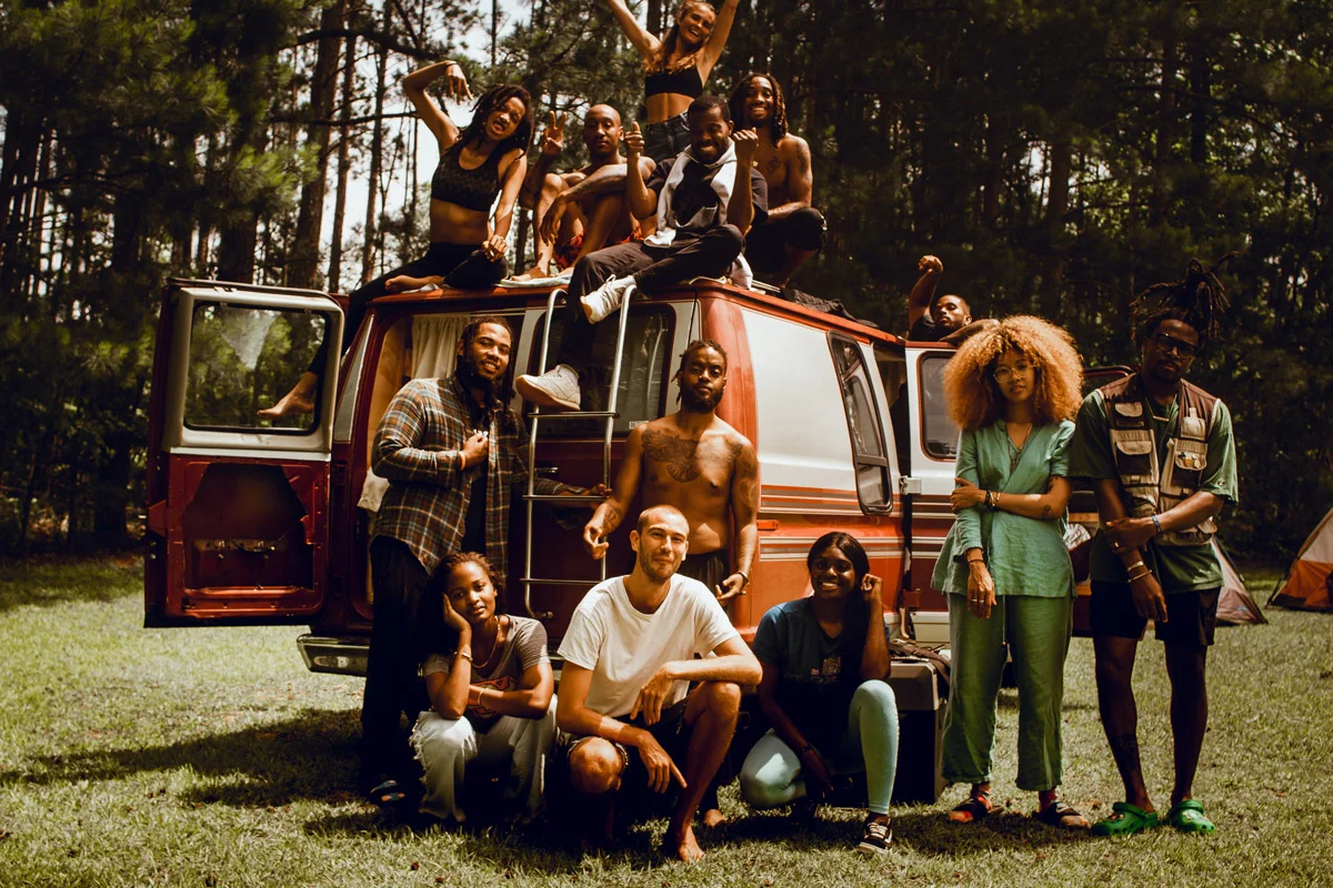 black-outdoor-events-connected-camping