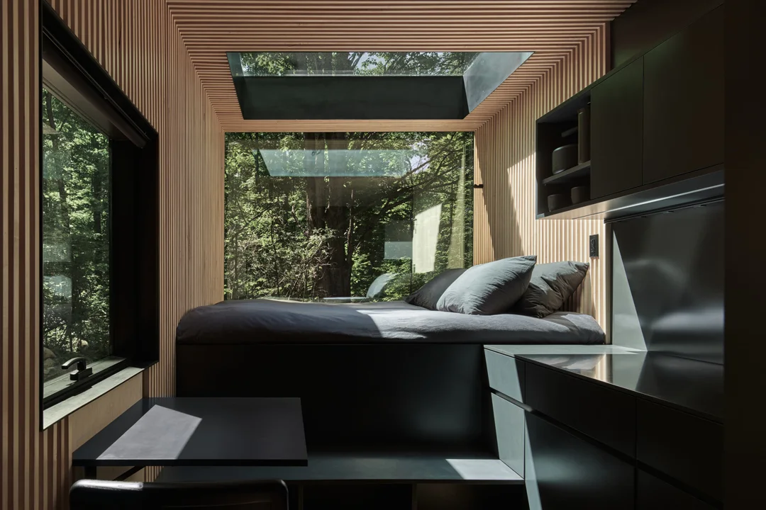 leckie-studio-canada-arcana-8