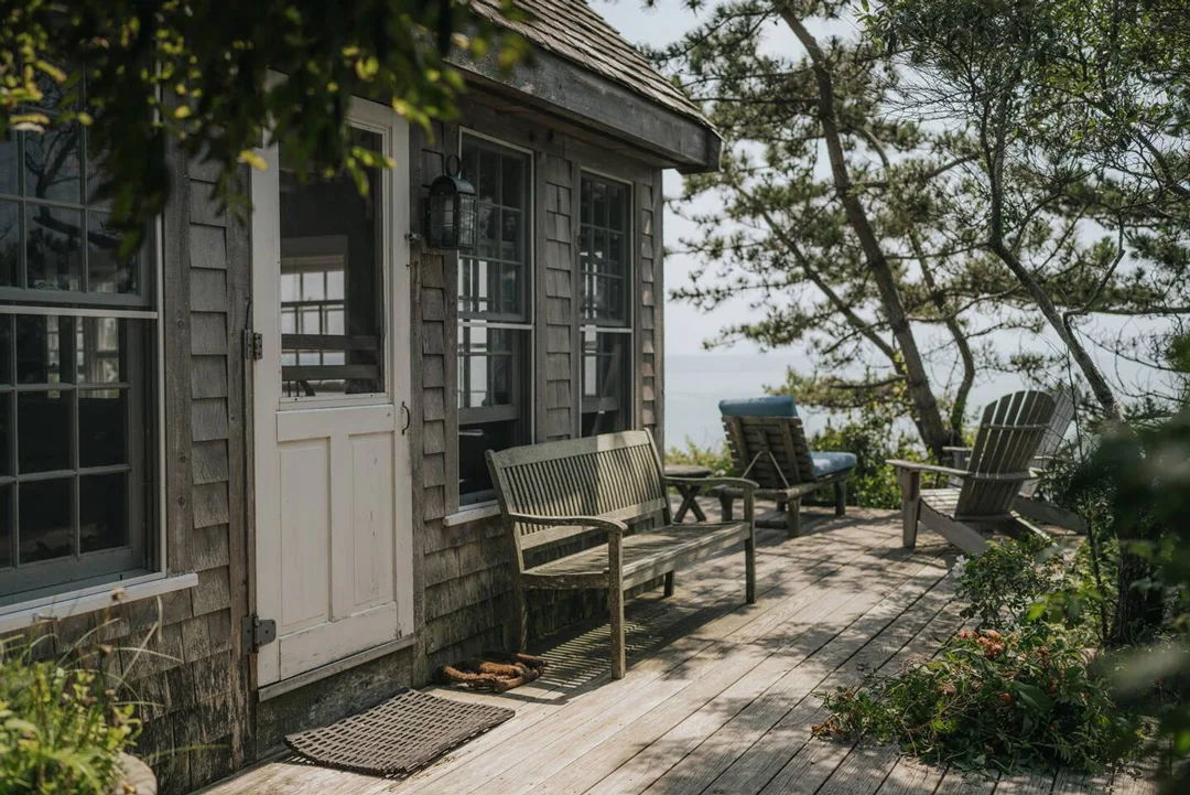 waterfront-artist-cottage-provincetown-massachusets