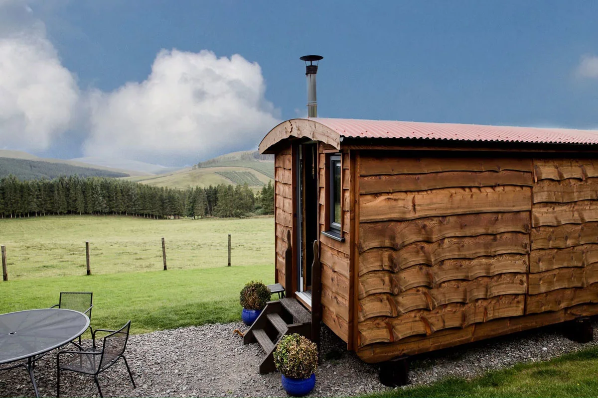 scotland-glamping-family-sheperd-hut