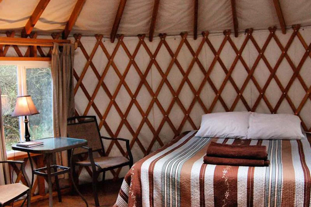 yurt-roundup-countrywide-washington-doe-bay-retreat