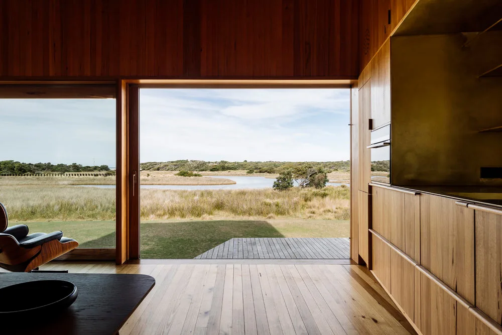Tasmania-Taylor-Hinds-black-box-cabins-5