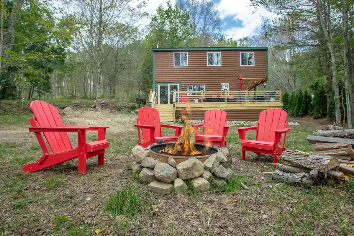 lake-george-cabins-cozy-cub-cabin