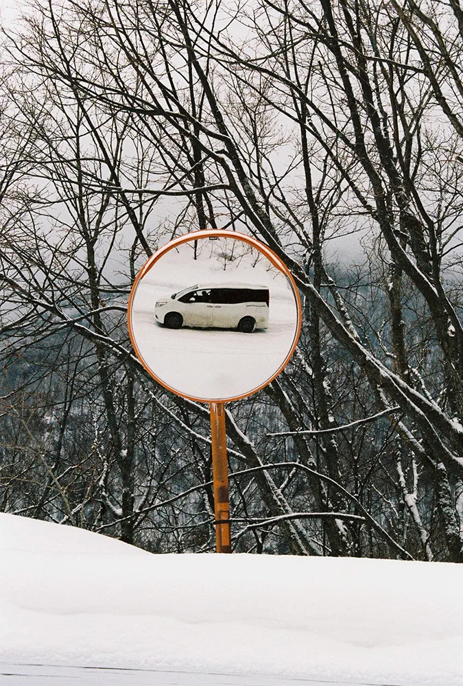 Rob-Heule-Fieldmag-7-Japan-Van-Snow