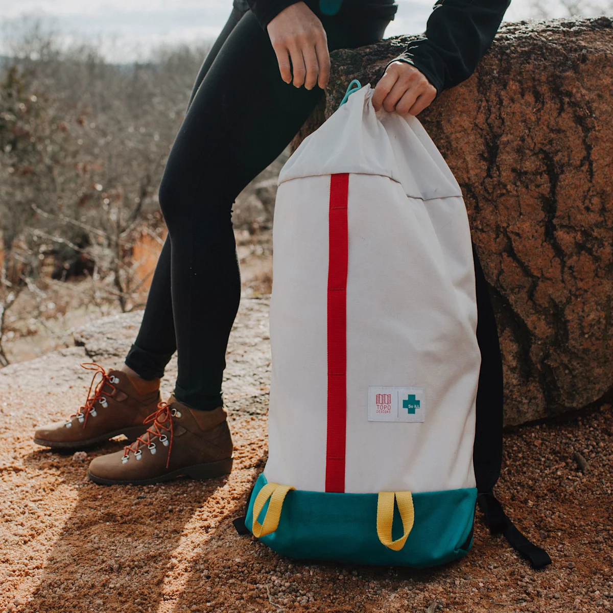 Topo-So-iLL-Climbing-Collab-Pack-lifestyle