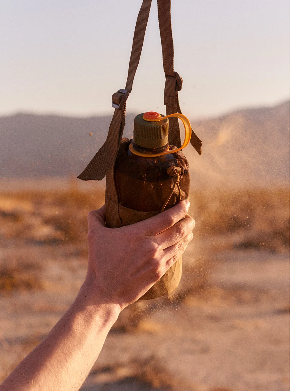 allmansright-hikerkind-water-bottle-bag-for-hiking-1