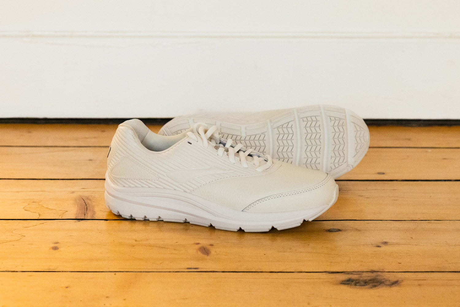 the range walking shoes