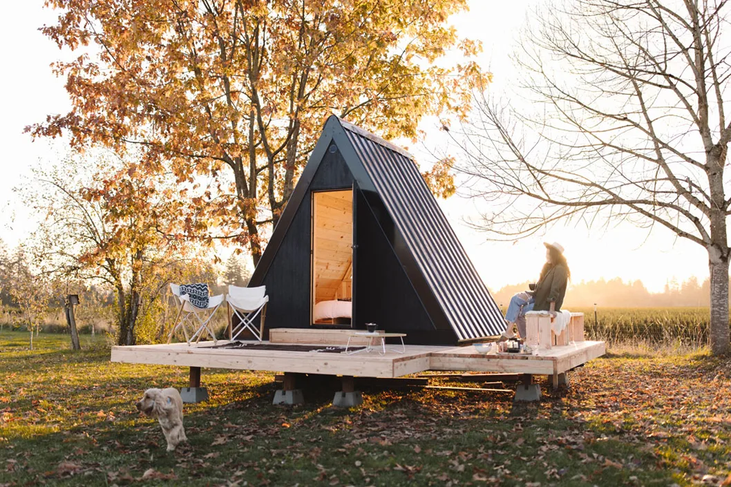 Bivvi-AFrame-Cabin-Deck