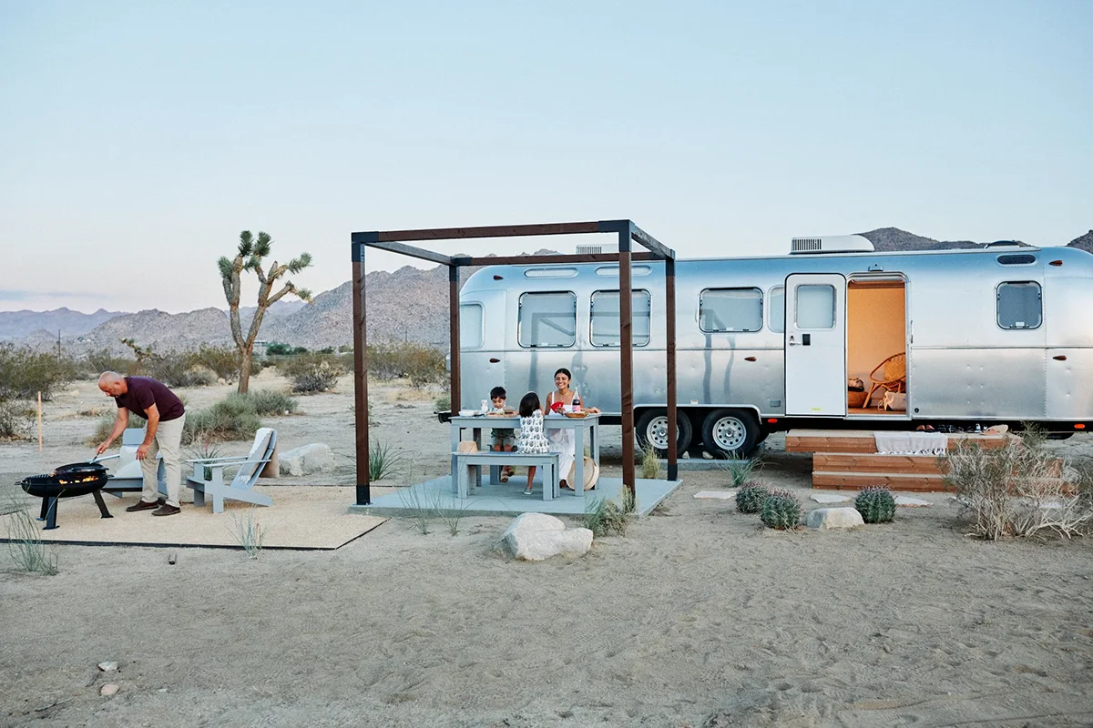Airstream-Rentals-autocamp-exterior