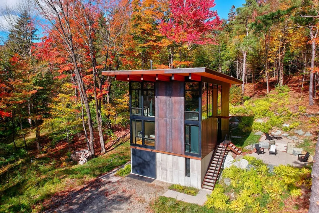 Northern-Vermont-Cabins-Stowe-Sterling-Treehouse-3