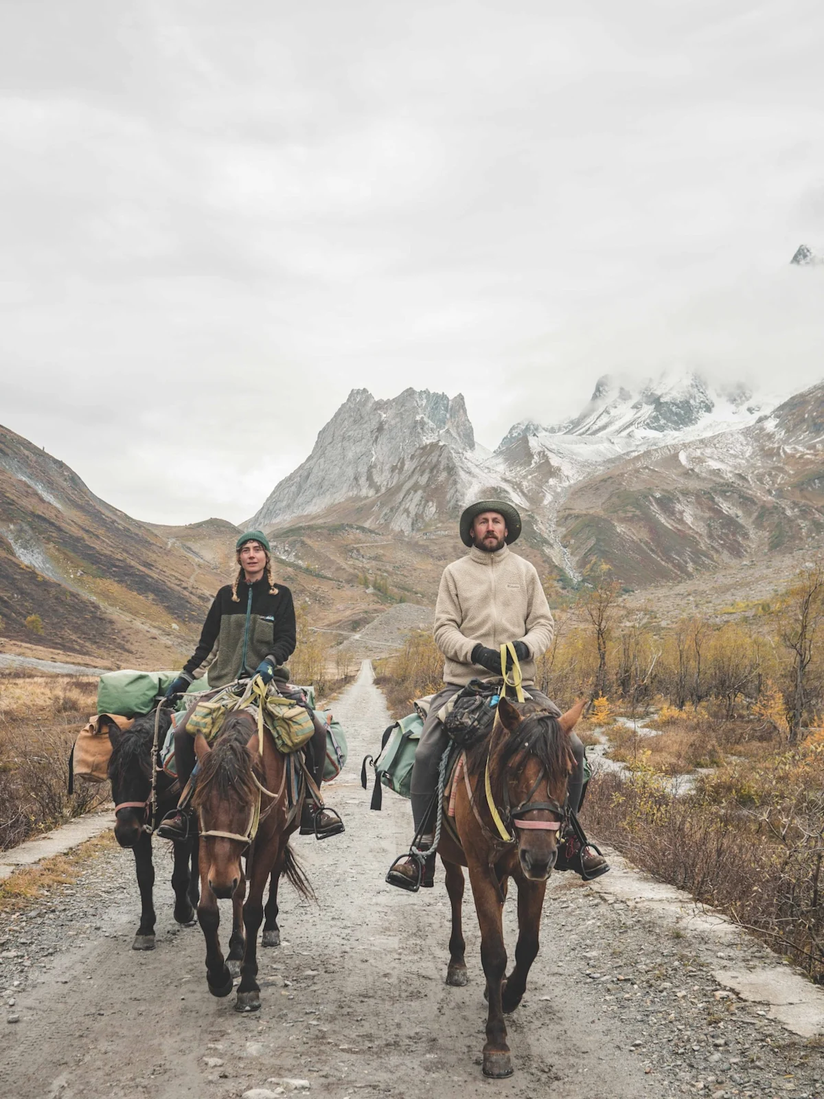 horse-ride-from-kyrgyzstan-to-france-everyone-winter-vertical