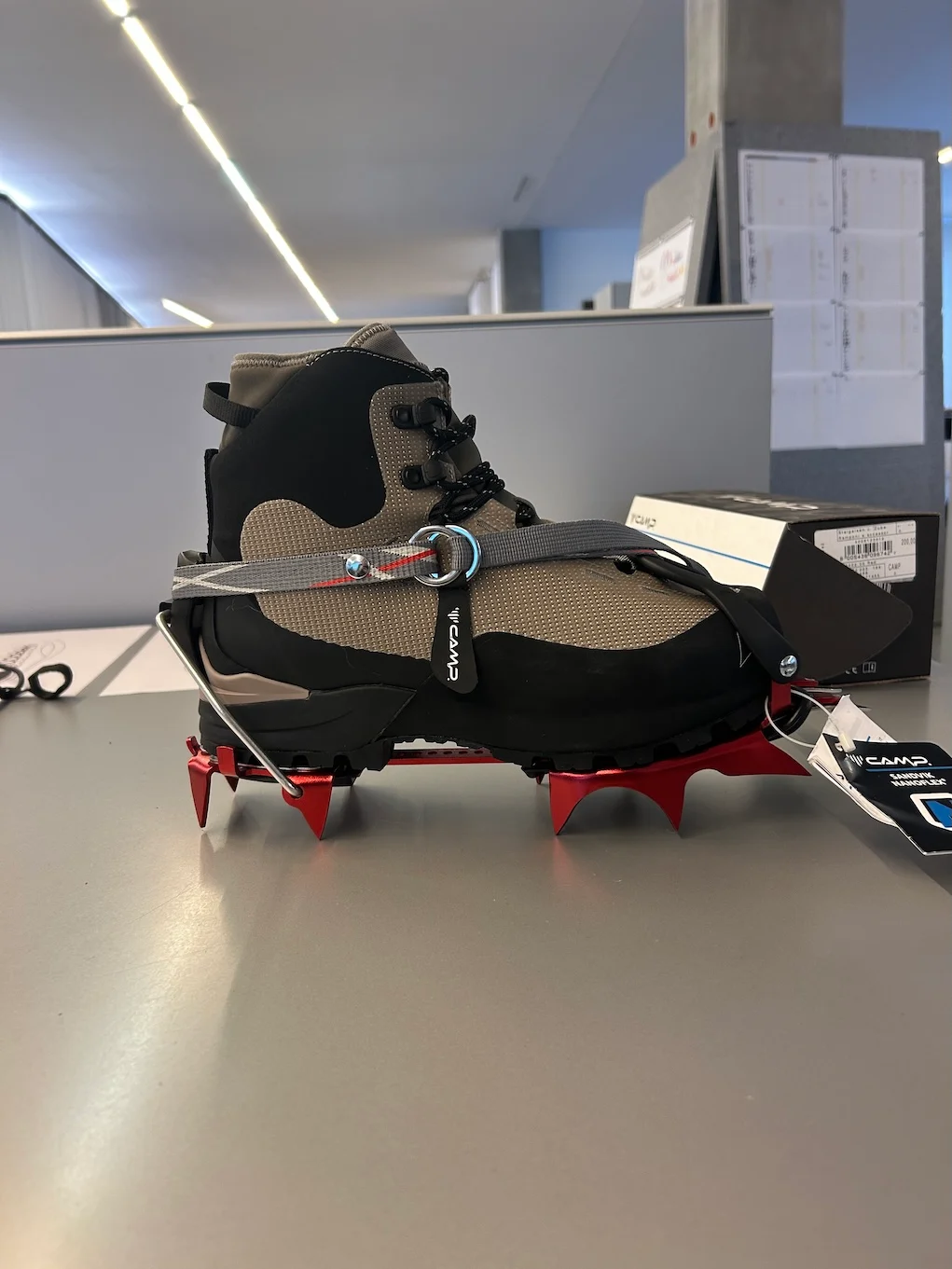 roa-profile-crampon-testing