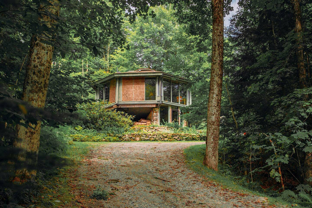 20 Best Massachusetts Airbnbs, Rental Cabins & Cottages | Field Mag