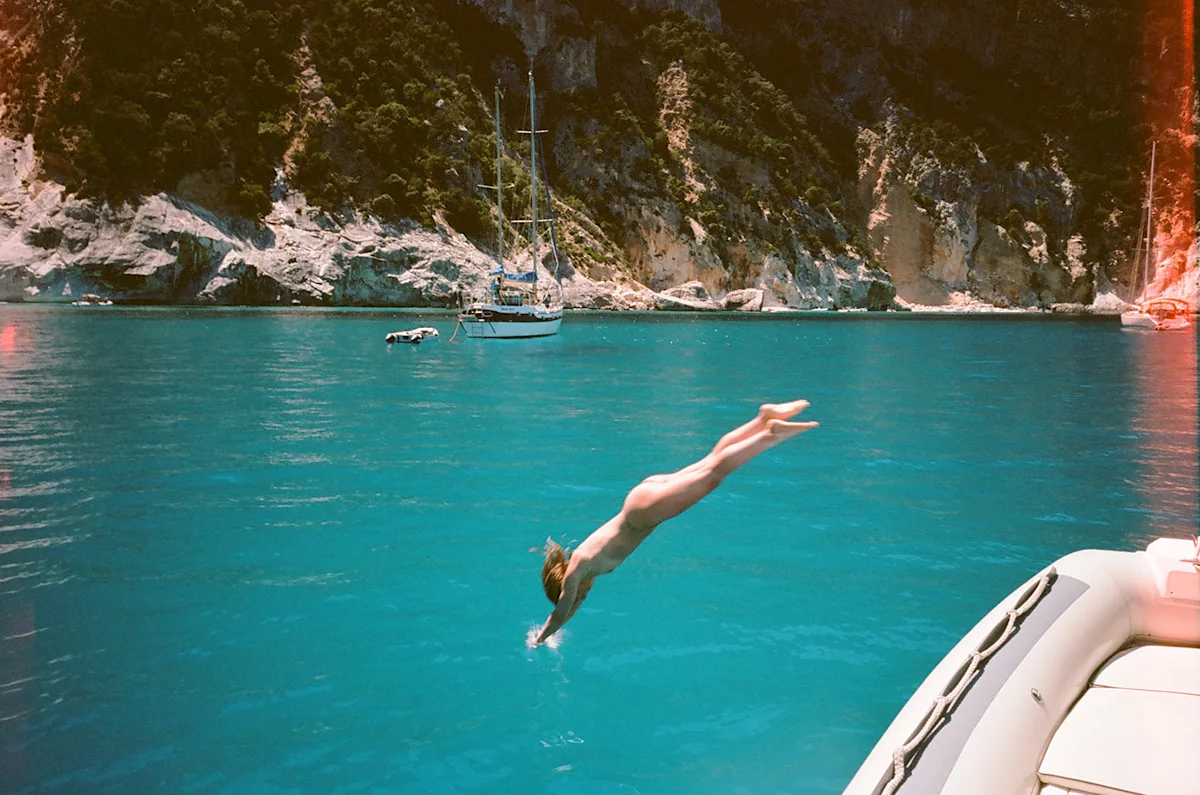 Mcinnis-Sardinia-Guide-FieldMag-9