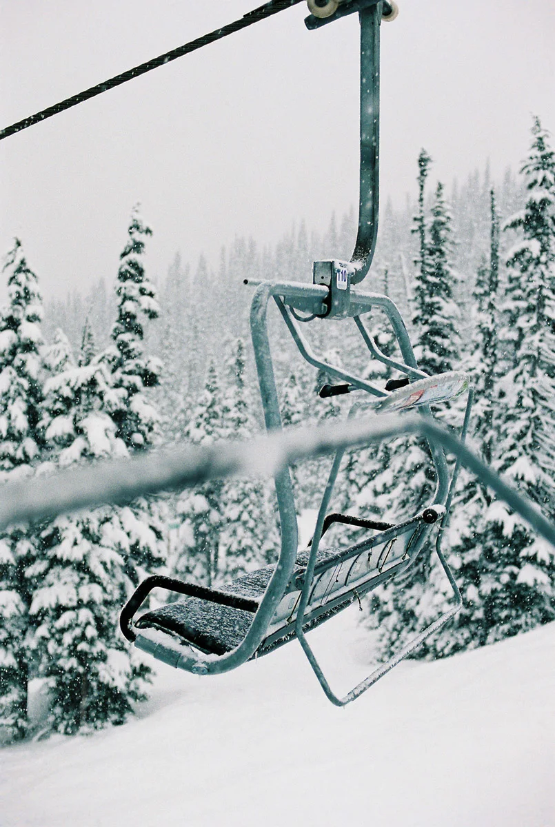 christie-fitzpatrick-shooting-film-in-snow-16