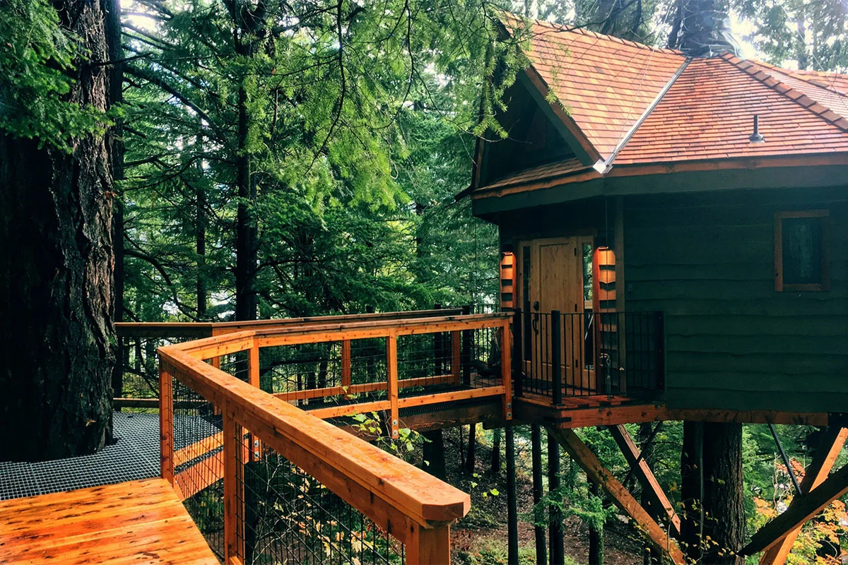 Washington-Treehouse-Skamania-Coves-Exterior