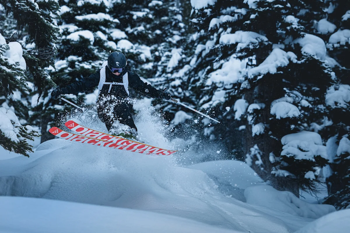 Black-Crows-Powder-Hunter-3