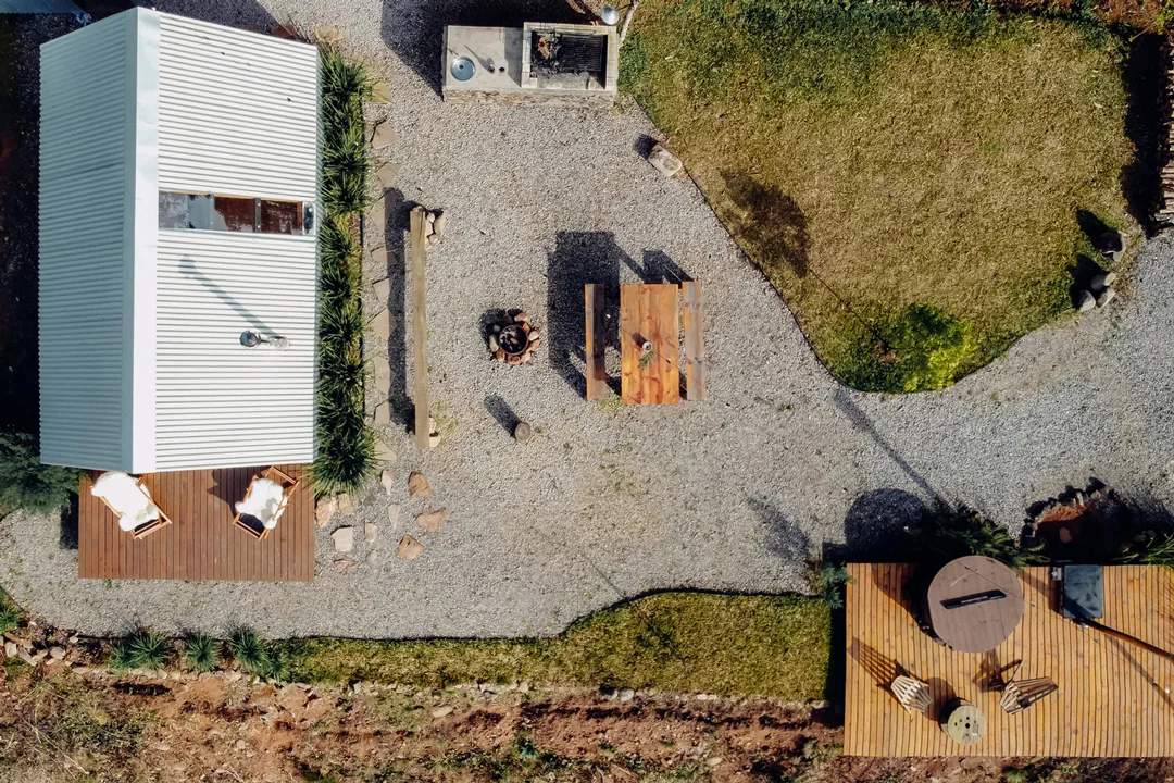 cabana-solena-brazil-desterro-arquitetos-overhead