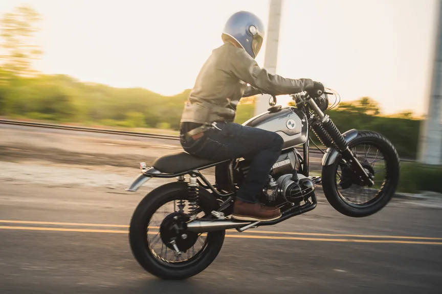 Analog Motorcycles Custom 1976 BMW R nineT/6