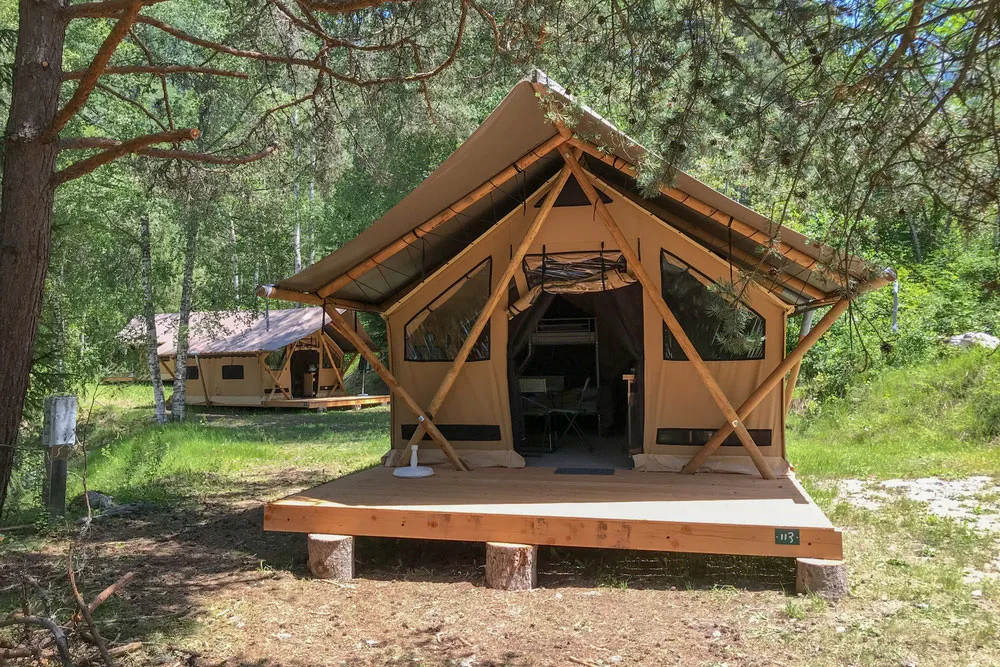 glamping-new-hampshire-huttopia-canadienne
