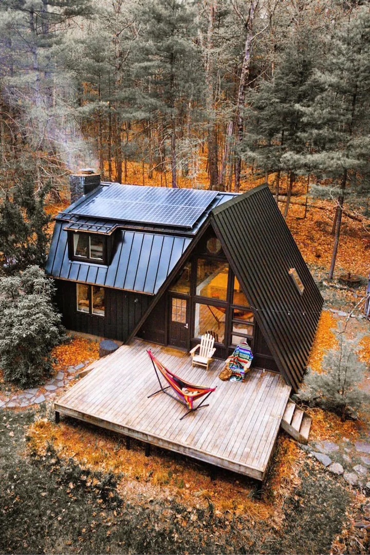 Catskills-Black-AFrame-1