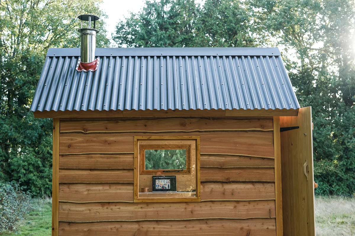 Misc-Adv-Micro-Cabin-Fieldmag-10