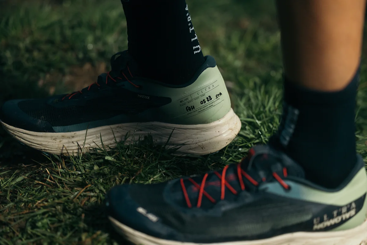 carbon-plates-in-trail-running-shoes-salomon-SLab Ultra
