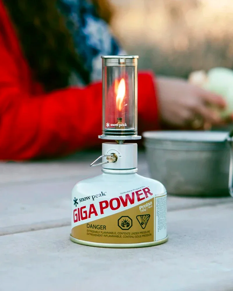 camping-laterns-snow-peak-mini-flame-table