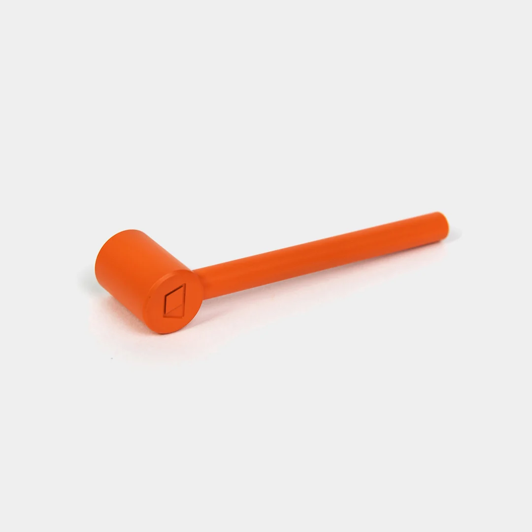 Dangle-Supply-Field-Mag-Collab-Ti-Cobb-2