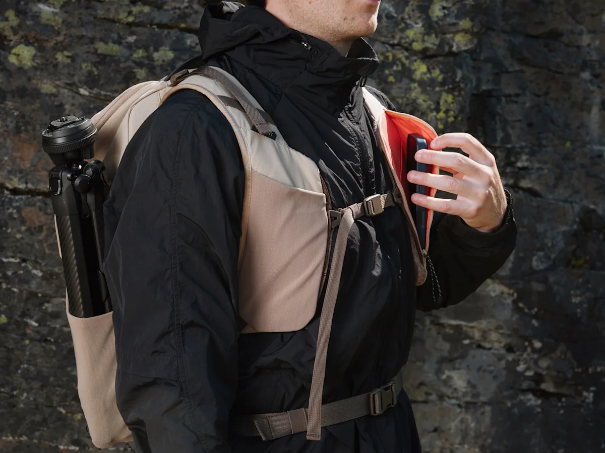 moment-fast-and-light-pack-straps