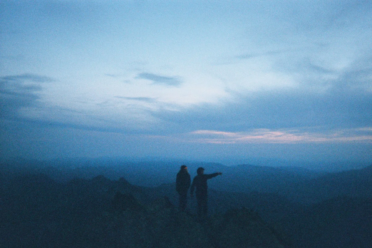 Tom-Powell-three-finger-range-hiking-2