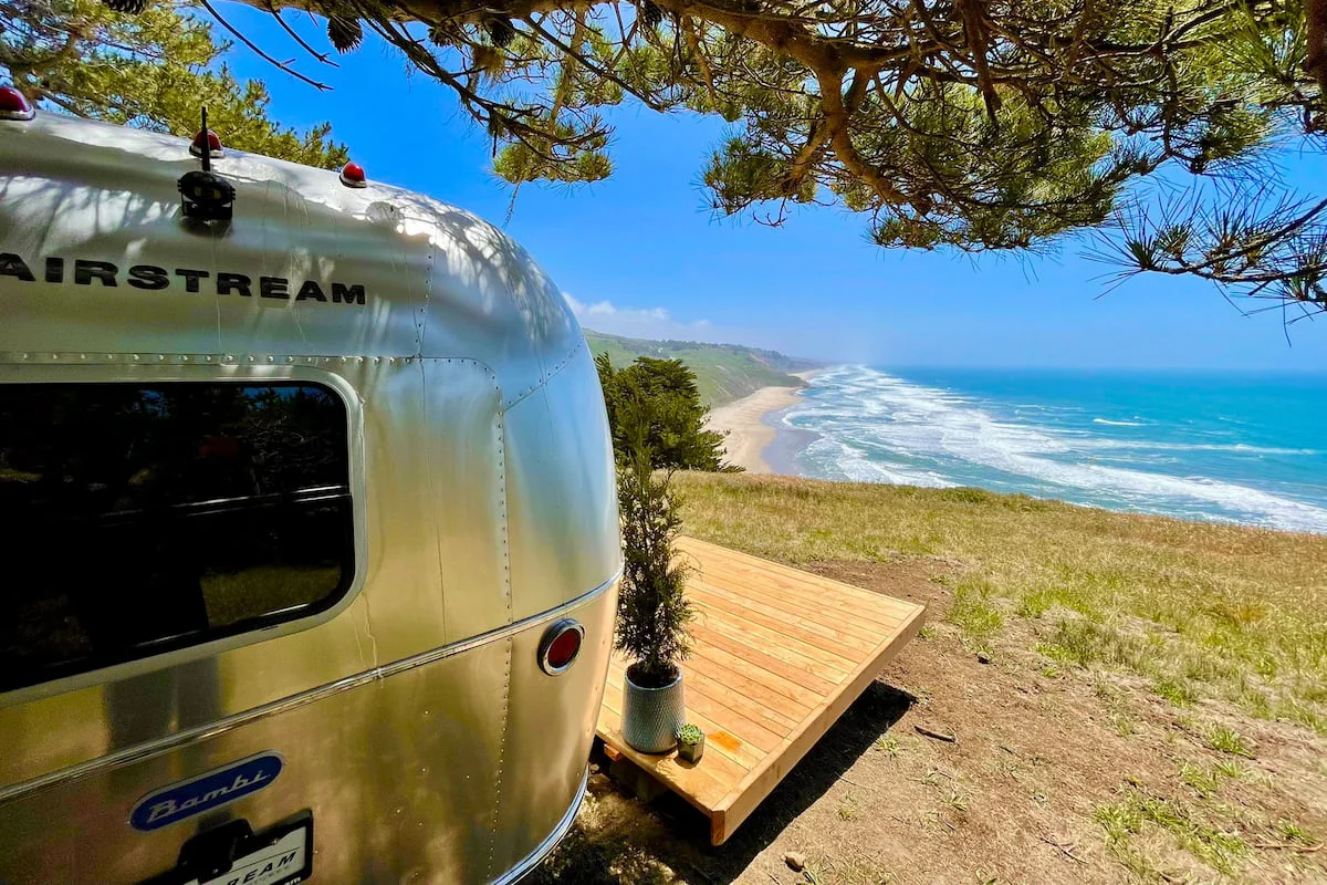 Airstream-Rentals-half-moon-bay-exterior