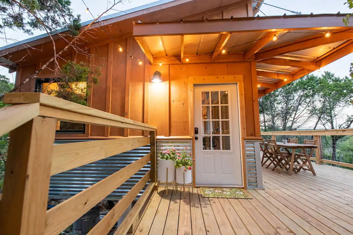 mustard-seed-treehouse-wimberley-texas