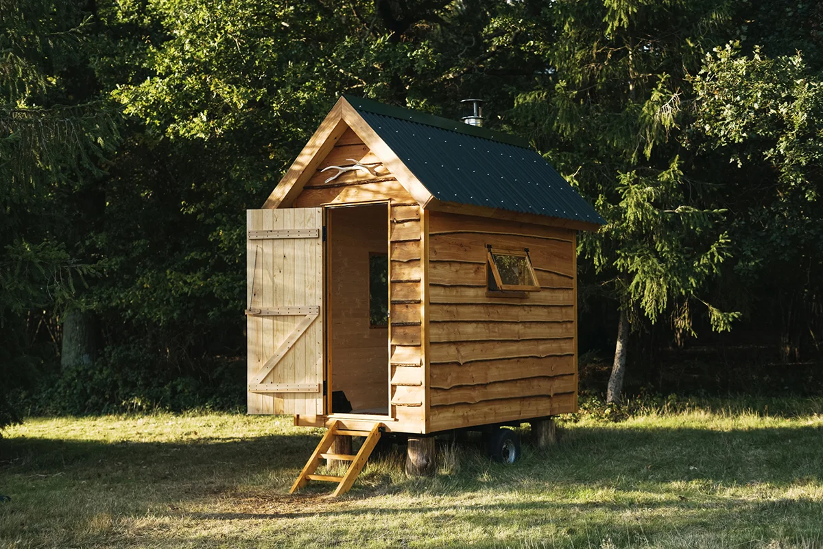 Misc-Adv-Micro-Cabin-Fieldmag-7