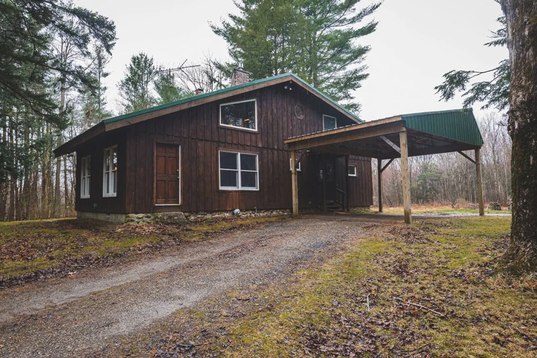 adirondack-adobe-dolgeville-adirondacks-new-york-exterior