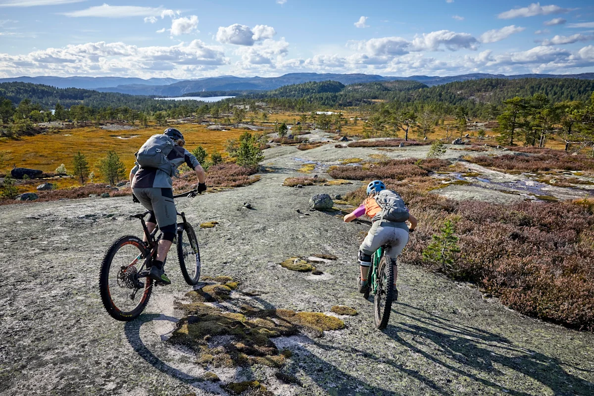 canvas-telemark-norrona-mountain-bike-open-trail
