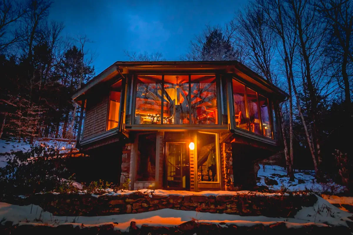 glass-treehouse-octagonal-best-glass-houses