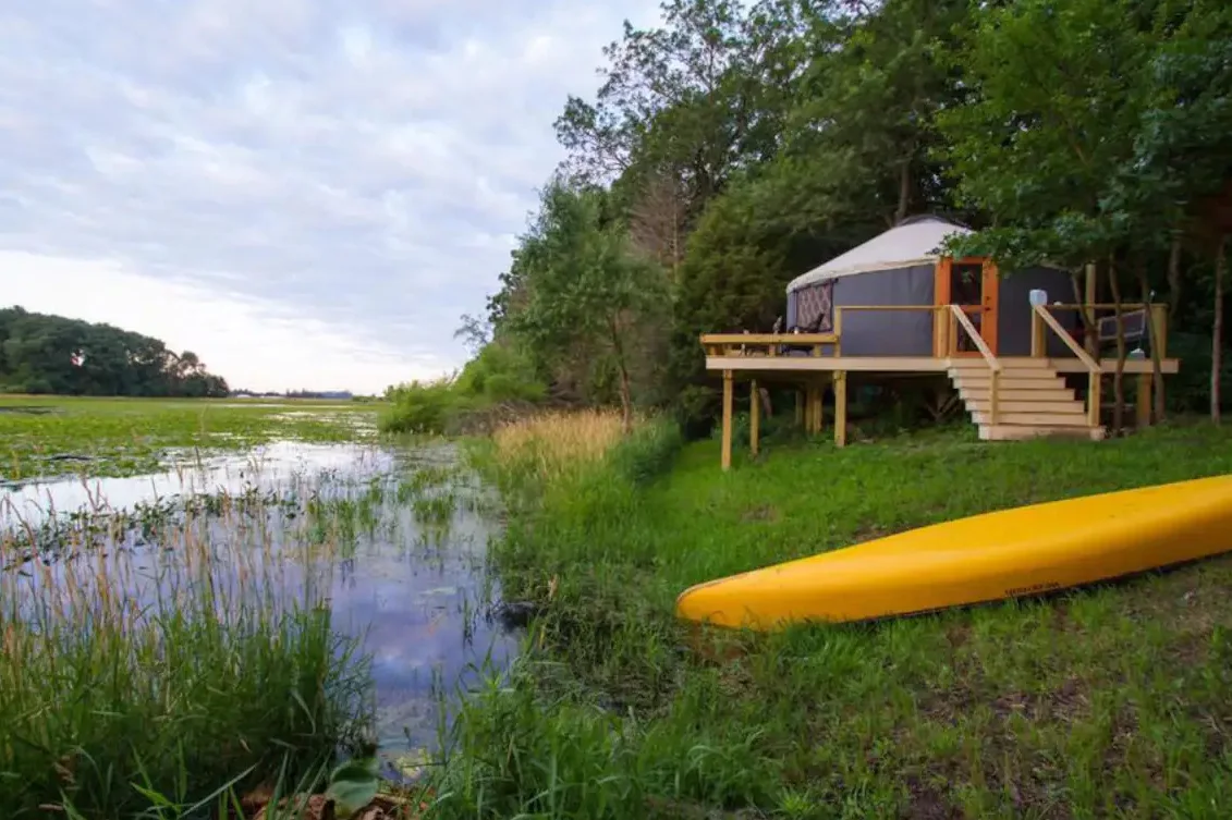wisconsin-glamping-yurtcation-exterior