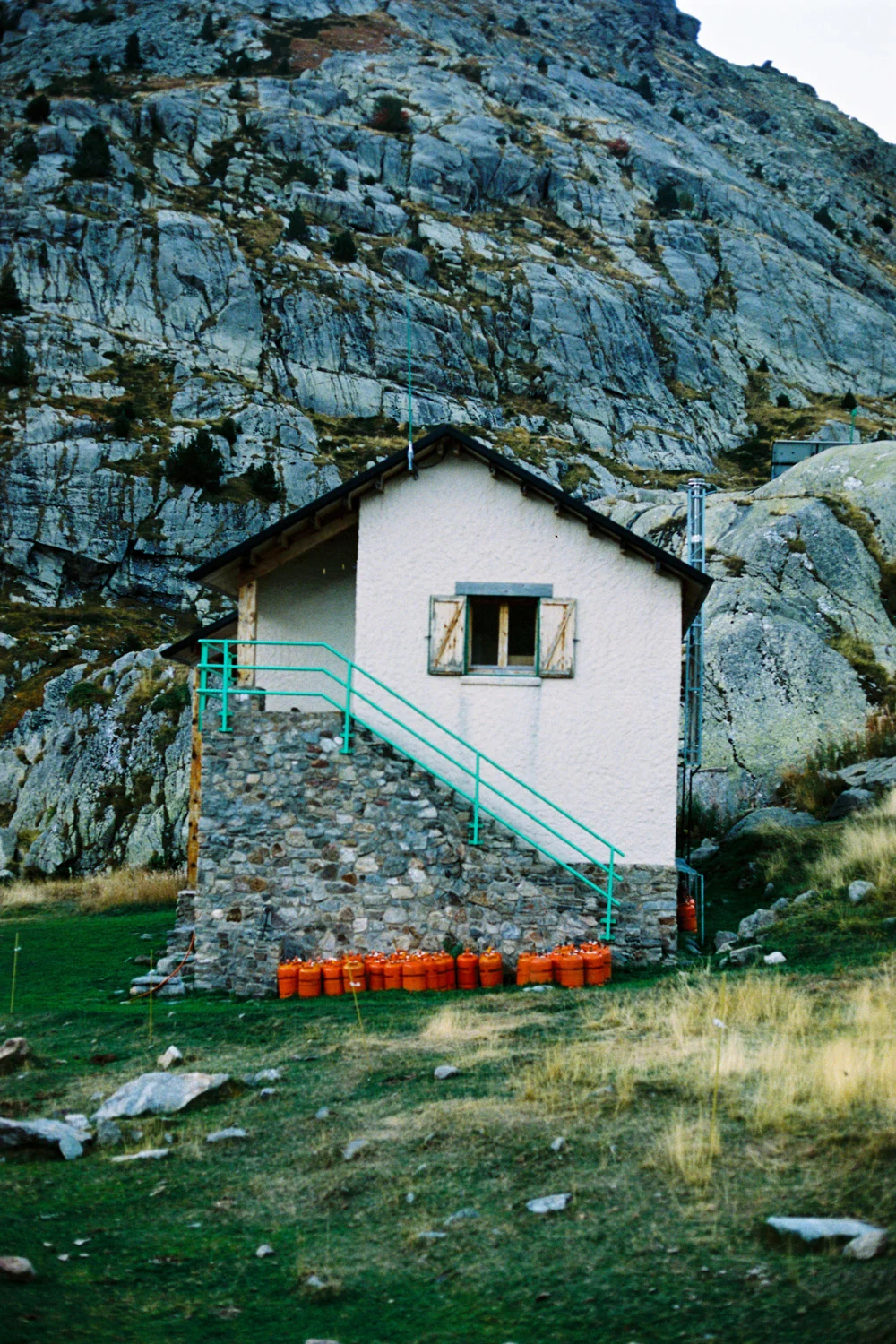 tanner-bowden-pyrenees-9