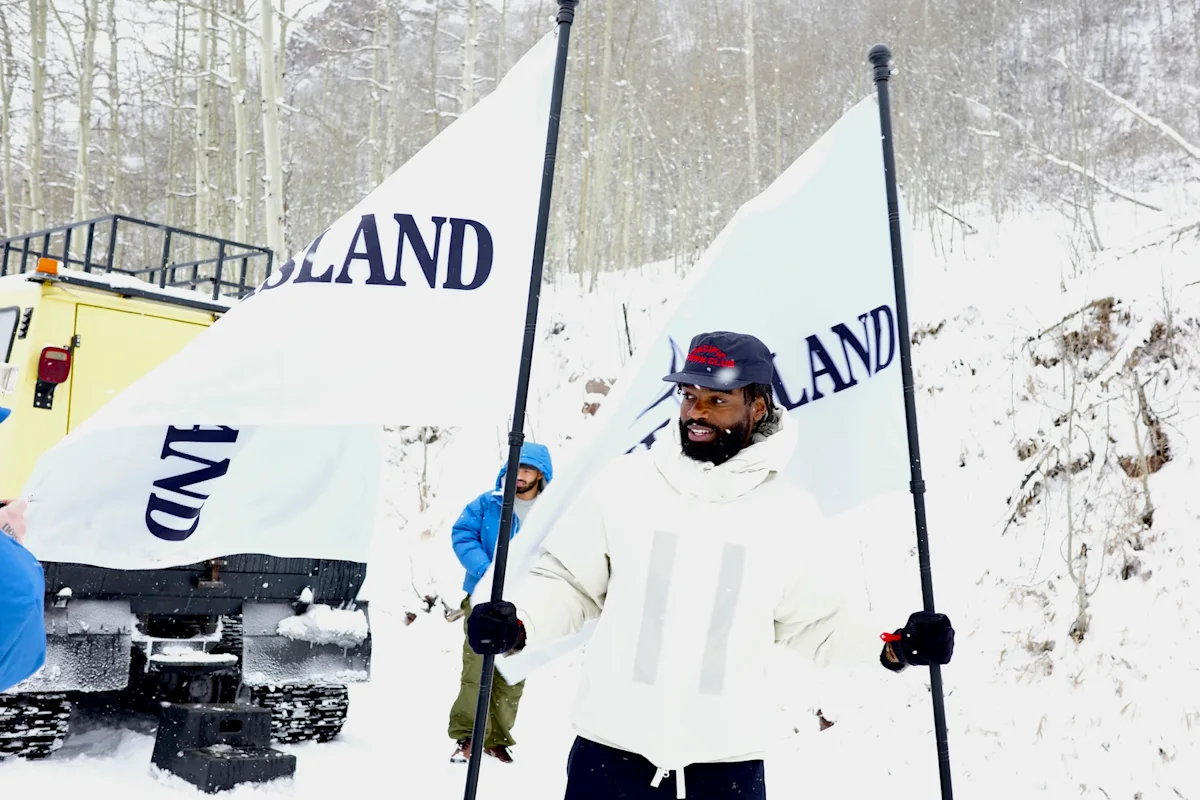 pacific-town-club-on-mountain-winter