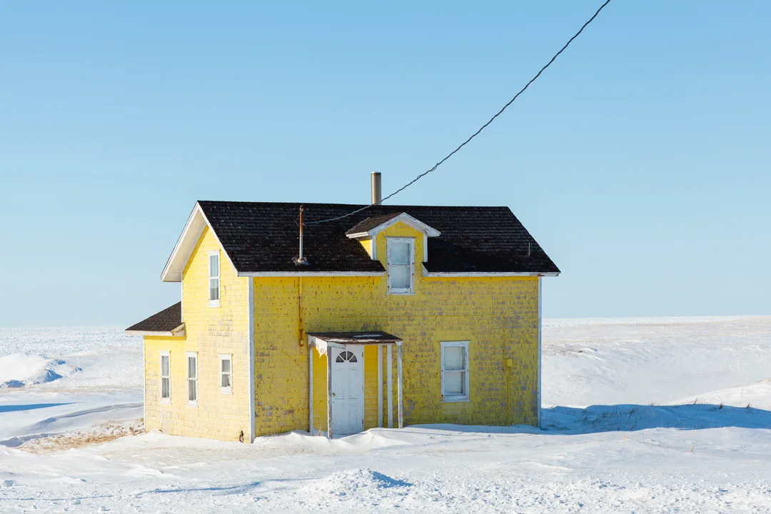 alex-strohl-magdalen-islands-yellow-house