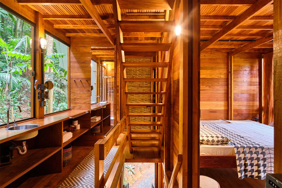 Monkey-House-Aframe-Brazil-Stairs-5