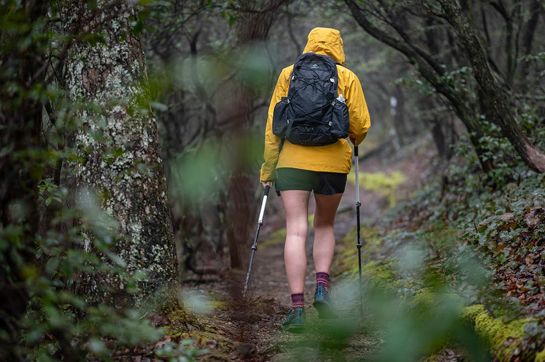 Best Ultralight Daypack Review | Hyperlite Mountain Gear | Field Mag