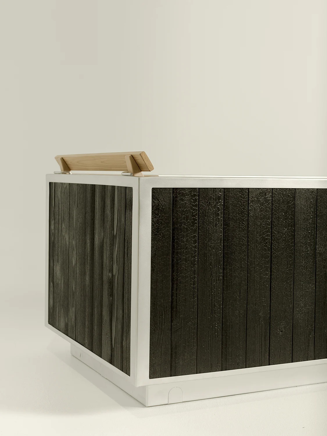 Goodland-Hot-Tub-Black-4