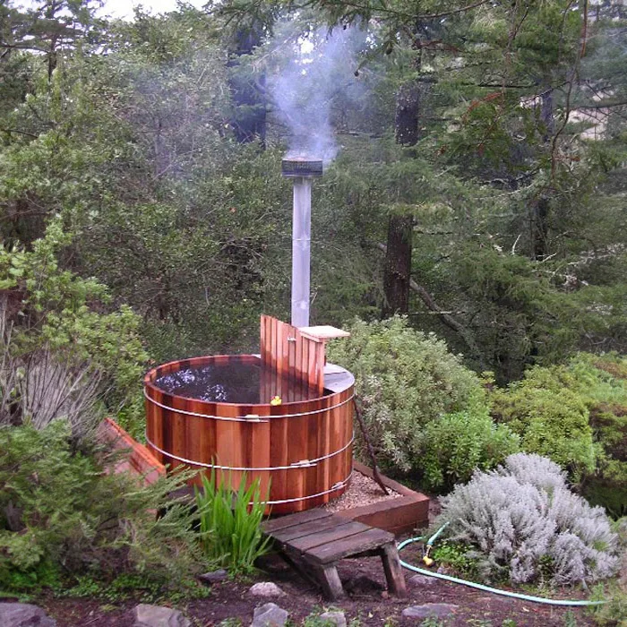 Snorkel-Wood-Fired-Hot-Tub1