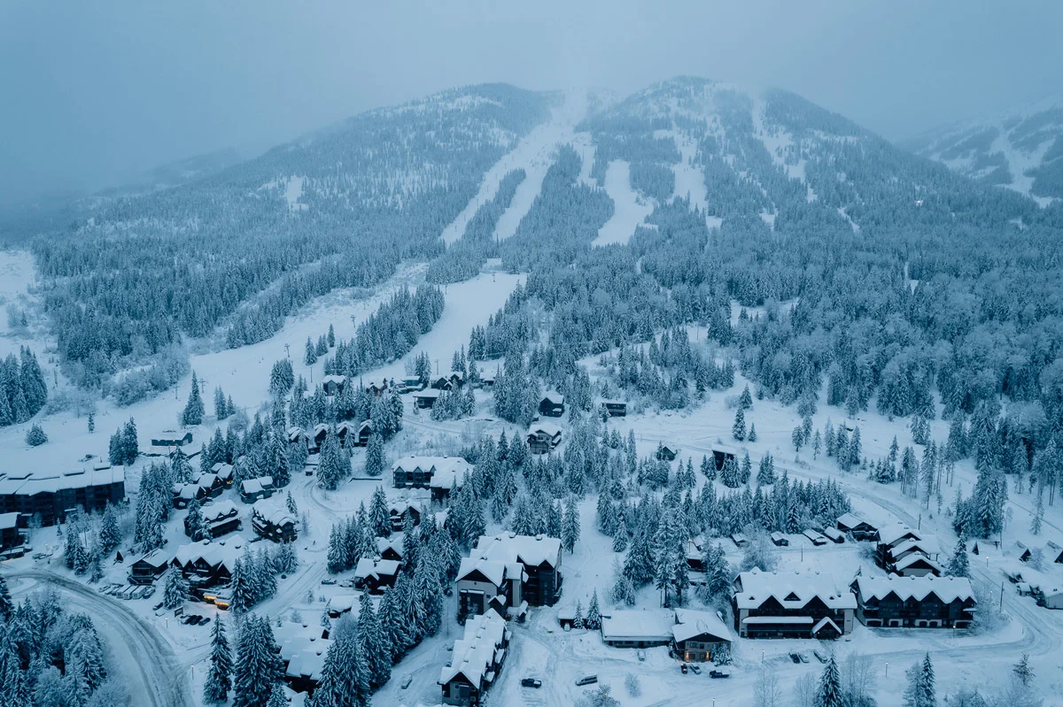 taylor-burk-powder-highway-REDResort13