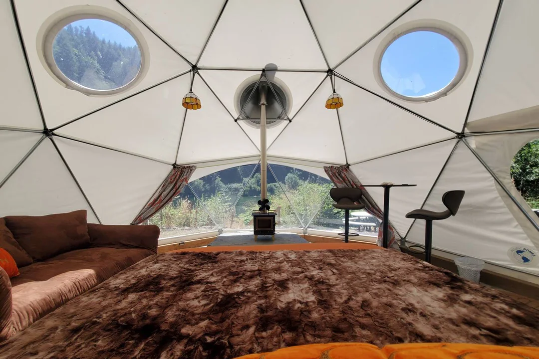Oregon-Glamping-Douglas-County-Tides-Reach-Dome