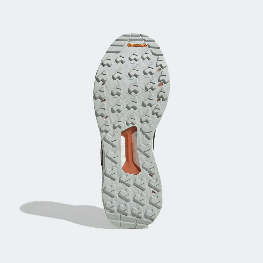 Adidas-Terrex-Free-Hiker-GTX-2