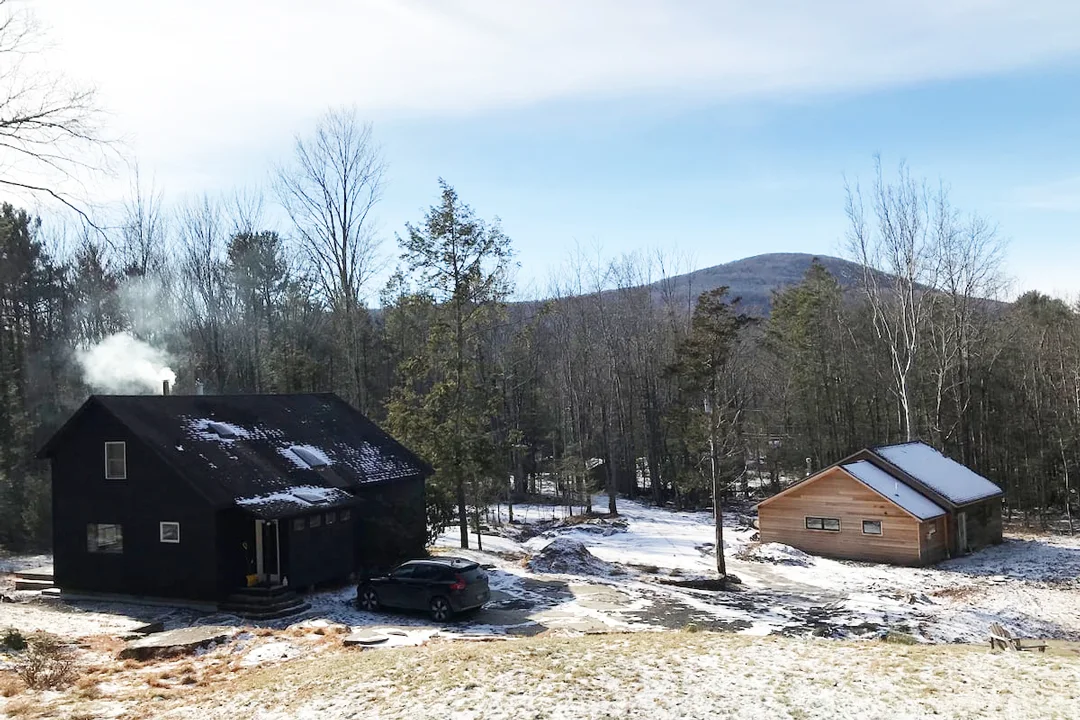 Hudson-Valley-Bearsville-Cabin-1